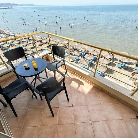 Breeze Sea View 아파트 *