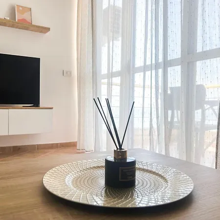 Breeze Sea View 아파트 *